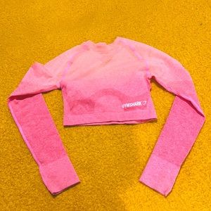 Gymshark XS ombré long sleeve crop top w/ thumb holes in peach coral- new!!